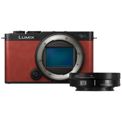 Panasonic Lumix S9 Rood + 26mm f/8