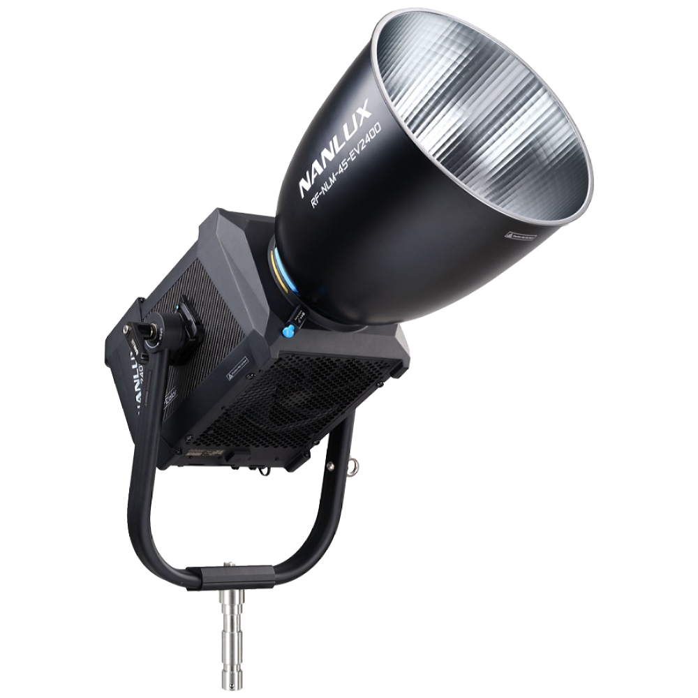 Nanlux Evoke 2400B Spot Light + Flight Case